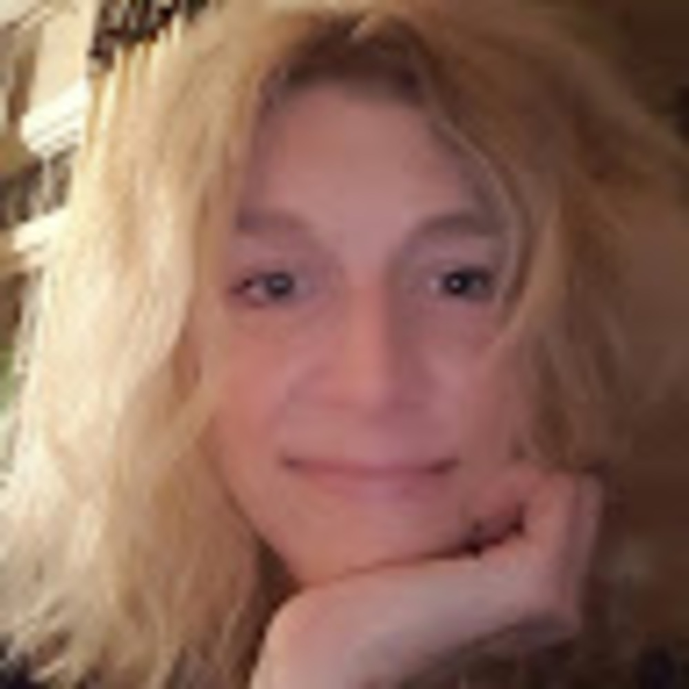 Meet your Posher, Suzanne